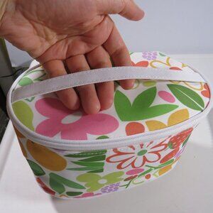 Clinique makeup/cosmetic travel bag/case Fruit & Flowers LIKE NEW